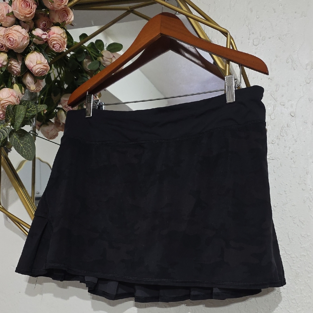 Lululemon Black Women's Skort - Athletic A-Line Tennis Skirt Size 12 - Picture 2 of 7